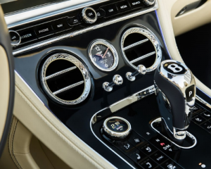 Interieur reinigen poetsen en ontvlekken